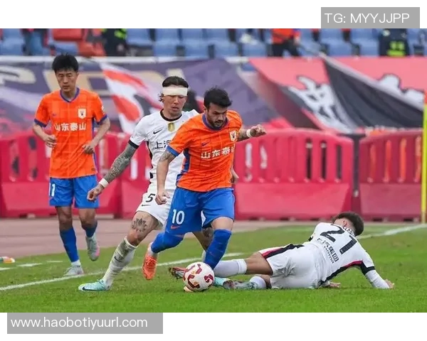 中超前四强如同连环车祸争冠悬念依旧引人关注 中超前四强如同连环车祸争冠悬念依旧引人关注