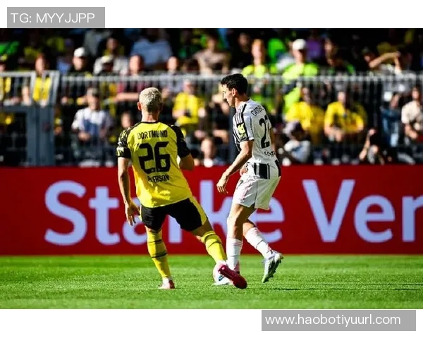 尤文图斯和多特蒙德关注拜仁18岁边锋利奇纳合同明夏到期情况 尤文图斯和多特蒙德关注拜仁18岁边锋利奇纳合同明夏到期情况