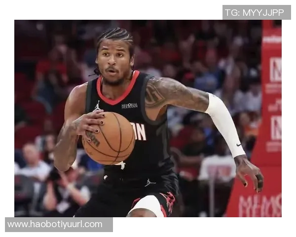 杰伦格林高中球衣退役仪式太阳主教练与新队友齐聚祝贺