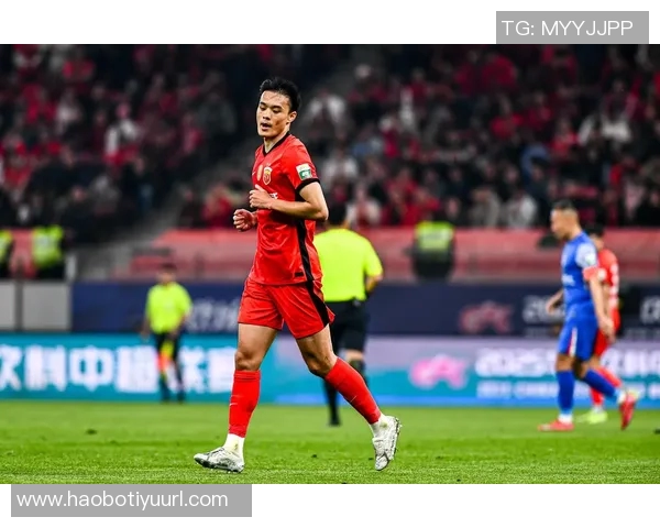 刘若钒26岁迎来职业生涯新高峰本赛季中超贡献5球6助助力球队进步 刘若钒26岁迎来职业生涯新高峰本赛季中超贡献5球6助助力球队进步